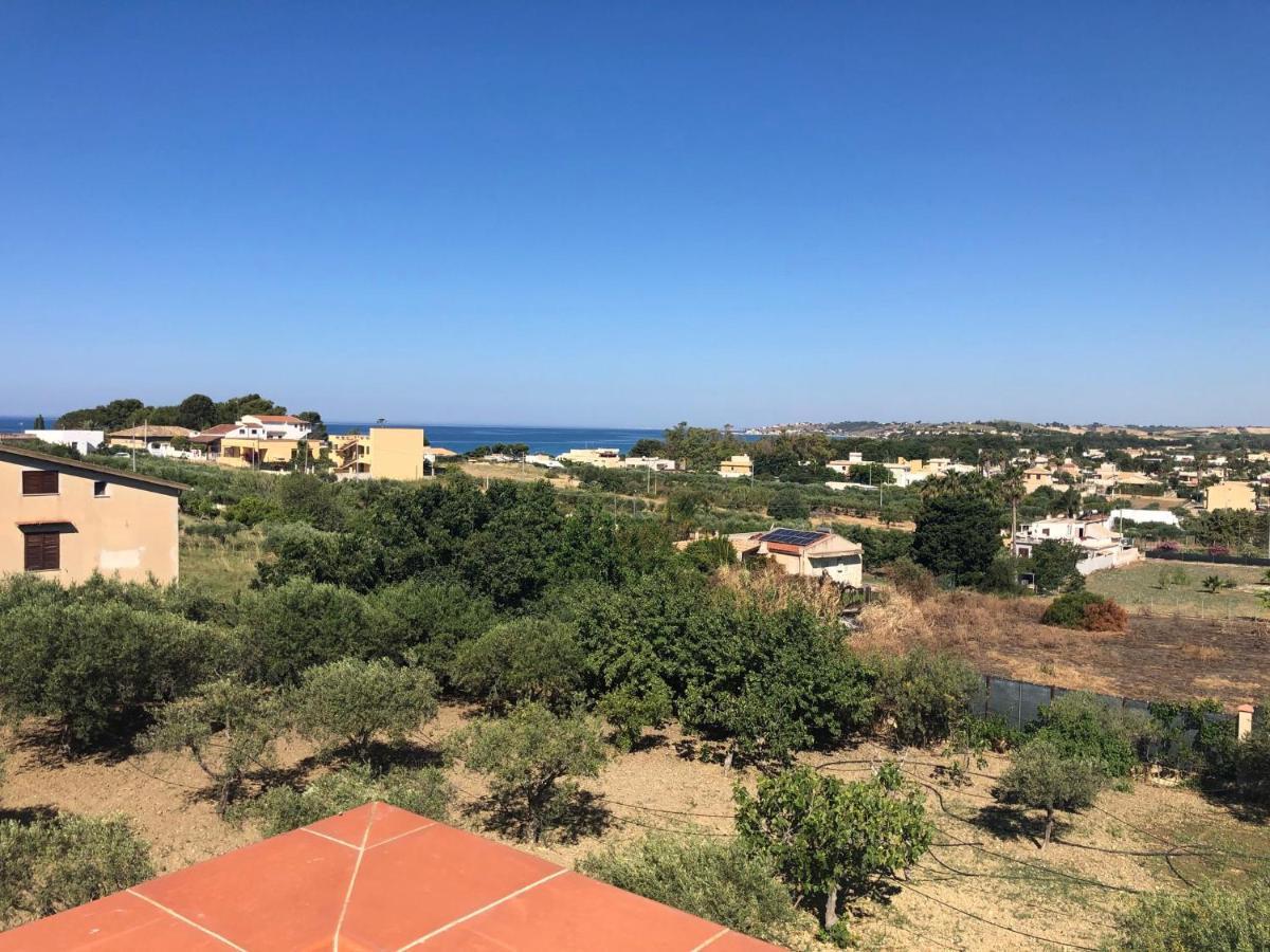 Charming Apartment Menfi Sea View Esterno foto